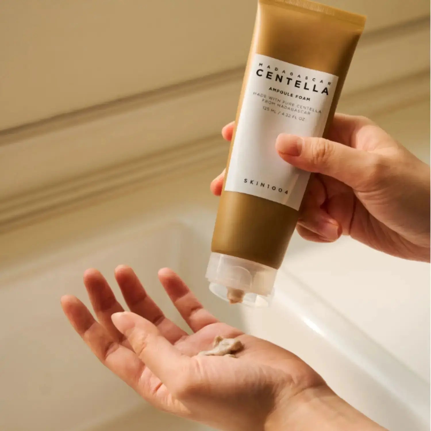 [SKIN1004] Madagascar Centella Ampoule Foam – 125ml de SKIN1004 | Skincare disponible en kosmic