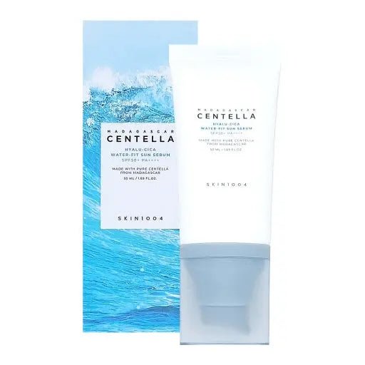 [SKIN1004] Madagascar Centella Water - Fit Sun Serum SPF50+ PA++++ (50ml) de SKIN1004 | Skincare disponible en kosmic